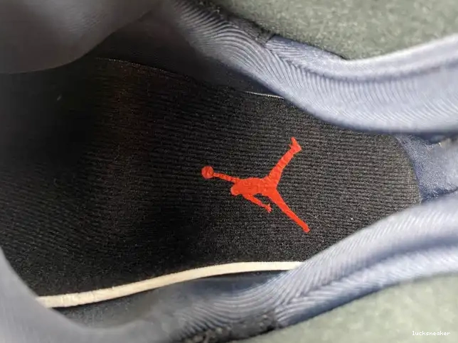 Reps LUCY Bred Jordan Patent 9 Retro 302370-014 Air 0620
